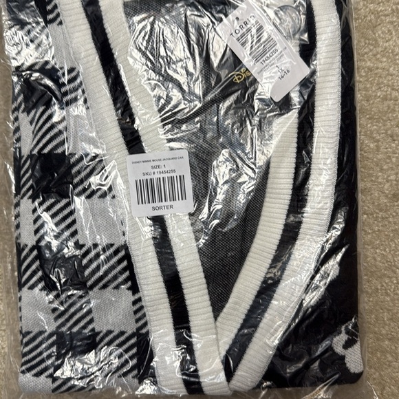 TORRID MINNIE MOUSE Sizes 1X, 2X, 3X Disney Cardigan Sweater NWT - Picture 7 of 8